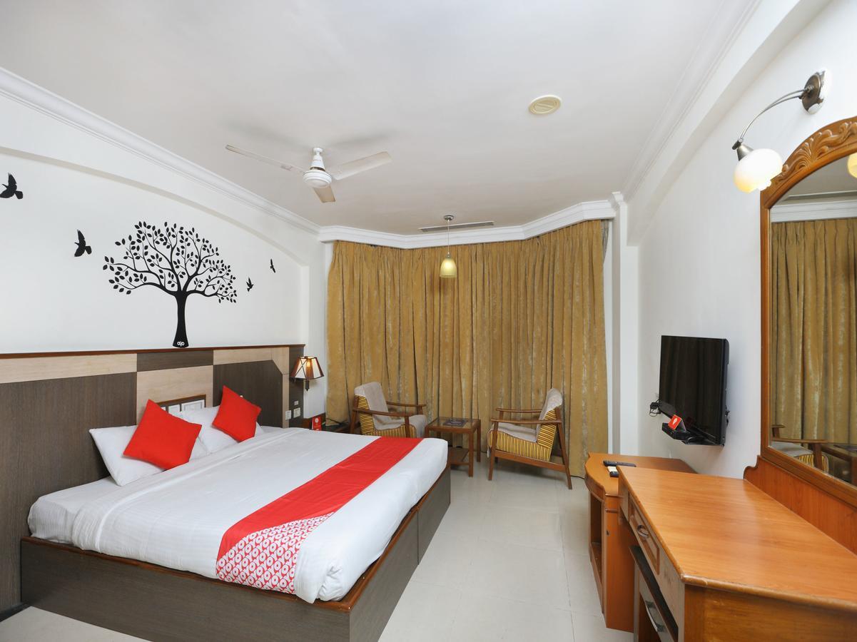 טירופאטי Oyo 1081 Hotel Sindhu International מראה חיצוני תמונה