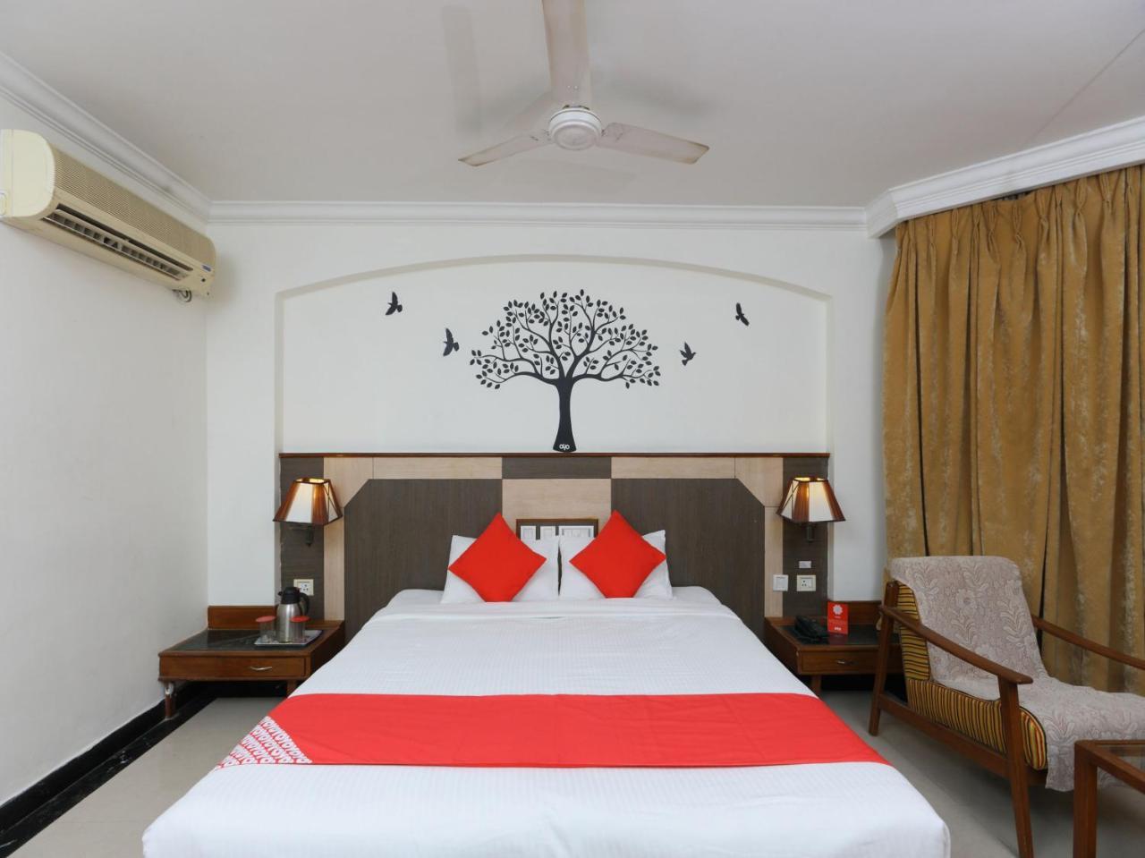 טירופאטי Oyo 1081 Hotel Sindhu International מראה חיצוני תמונה