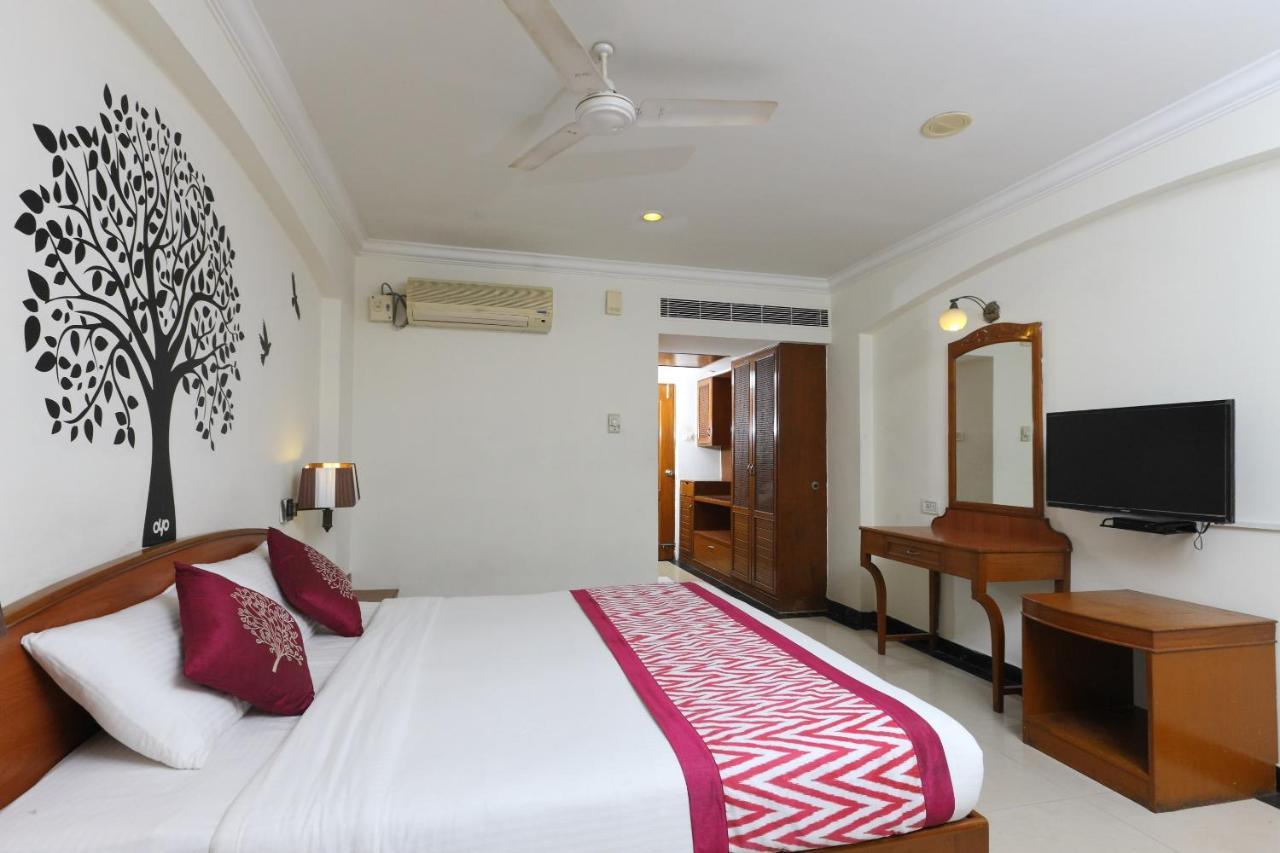 טירופאטי Oyo 1081 Hotel Sindhu International מראה חיצוני תמונה