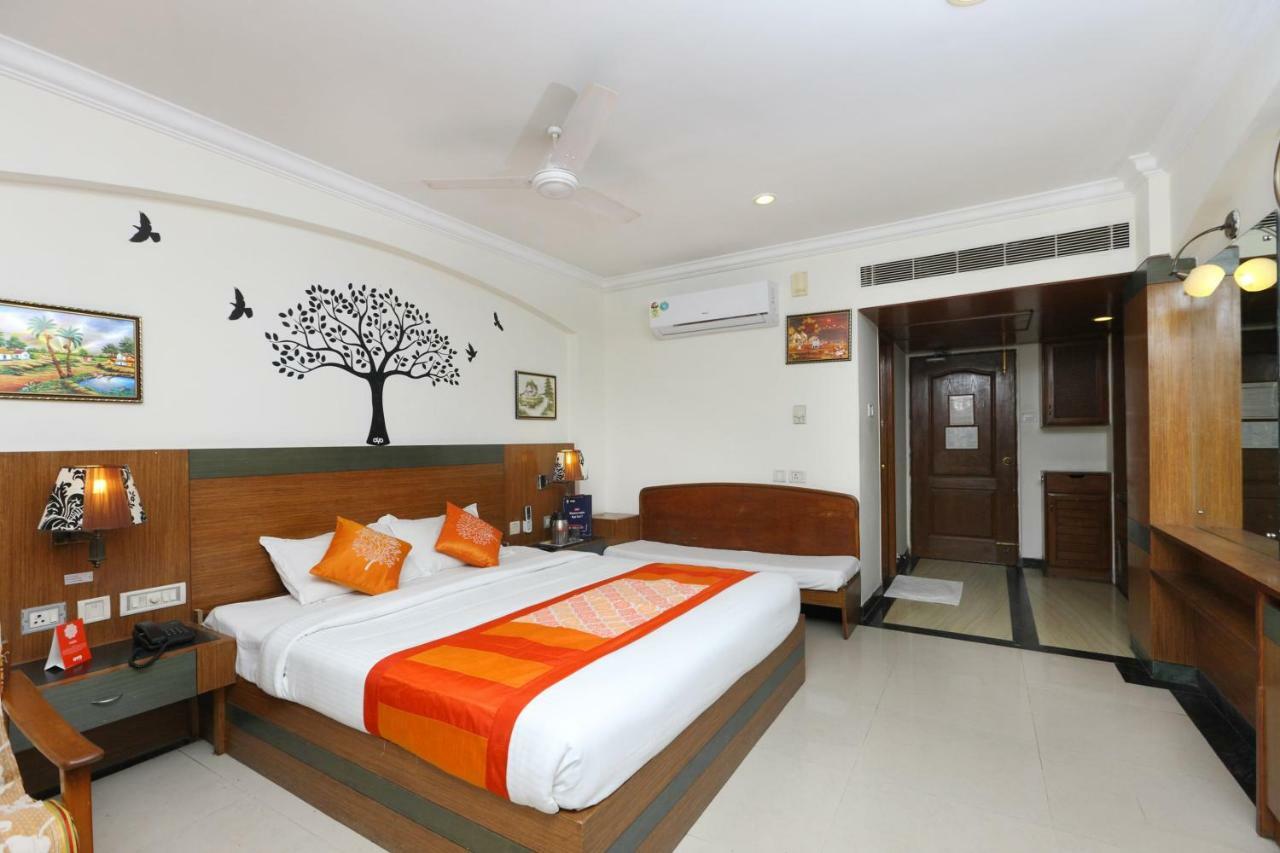 טירופאטי Oyo 1081 Hotel Sindhu International מראה חיצוני תמונה